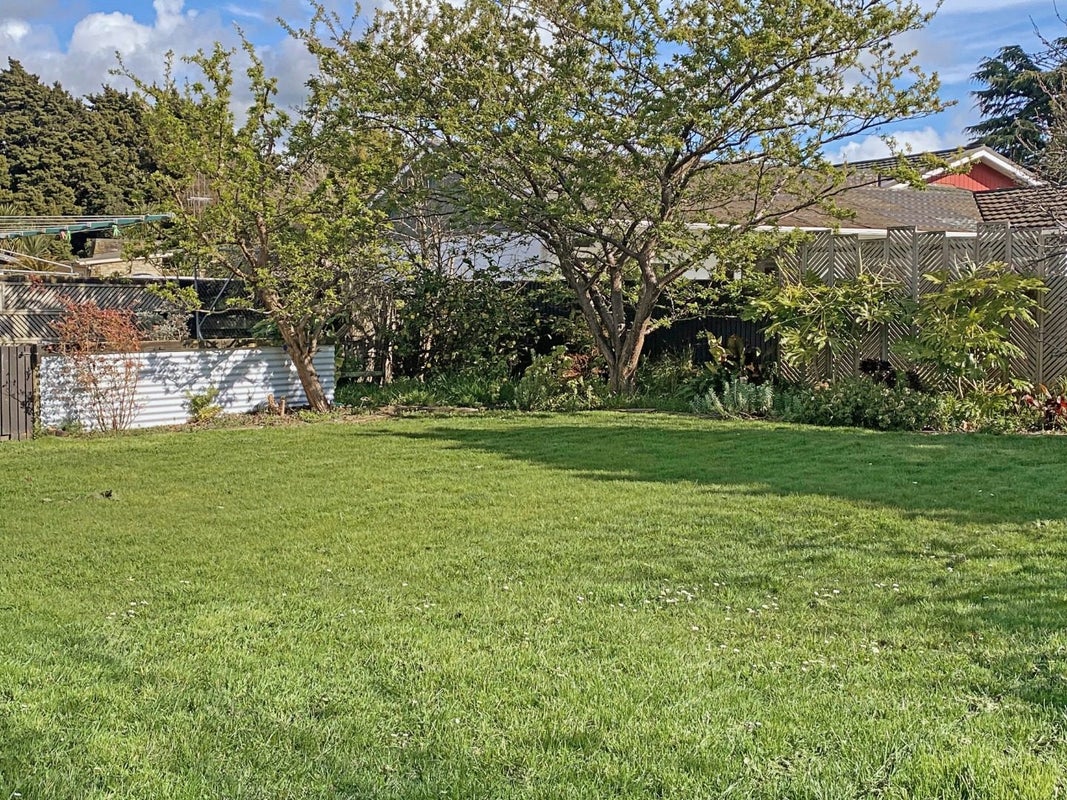 2 Rakino Place, Awapuni, Palmerston North - Carousel 8