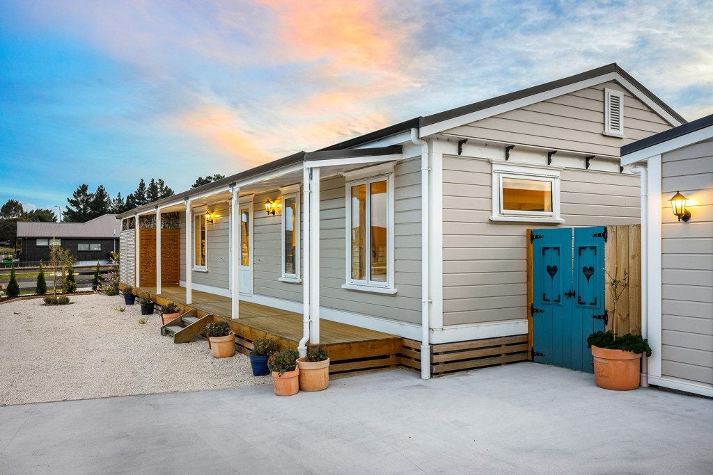 1 Quinn Crescent, Woodend, Woodend - Carousel 1