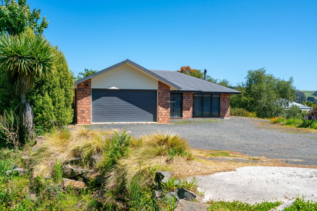 15D Ensor Street, Burnside, Dunedin - Carousel 1