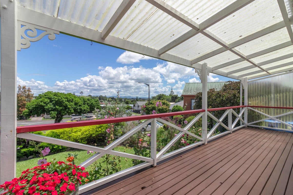 35 Keepa Avenue, Paeroa, Paeroa - Carousel 1