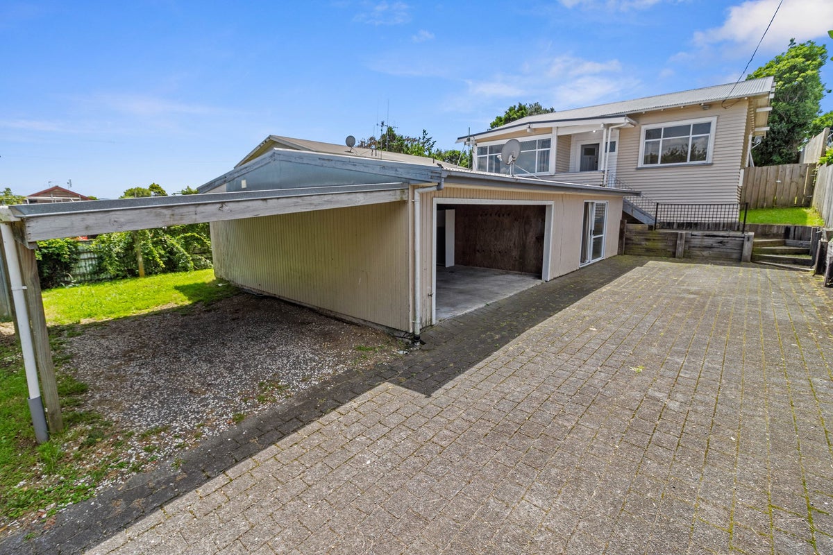 14 Waimarie Street, Nawton, Hamilton - Carousel 2