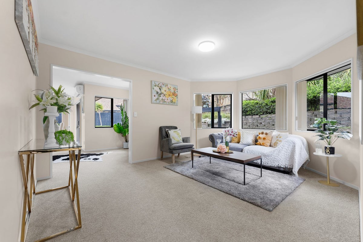 8 Bokeen Lane, Flat Bush, Auckland - Carousel 2