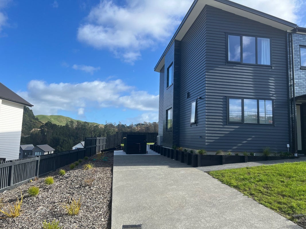 56 Oakum Road, Whitby, Porirua - Carousel 2