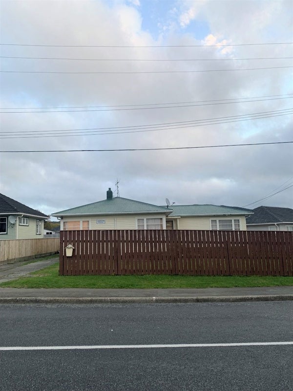 4 Castlerea Street, Wainuiomata, Lower Hutt - Carousel 12