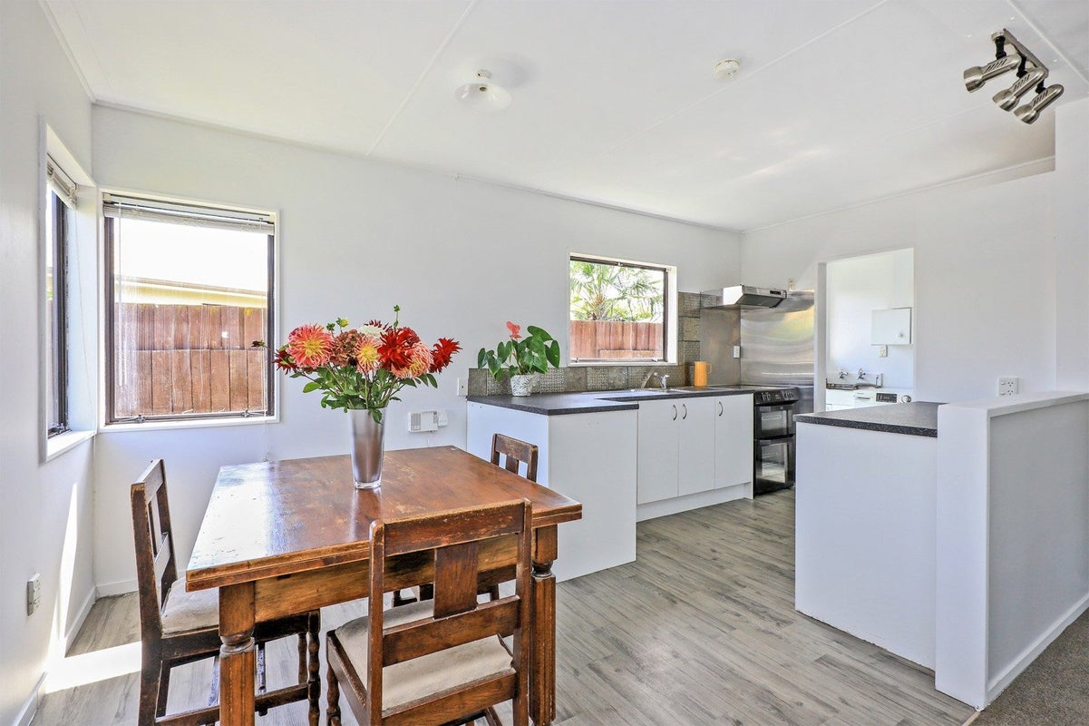 3/611 Matai Street, Raureka, Hastings - Carousel 1