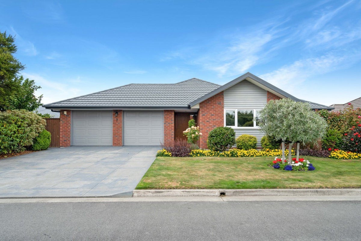 7 Donovan Place, Aidanfield, Christchurch - Carousel 2