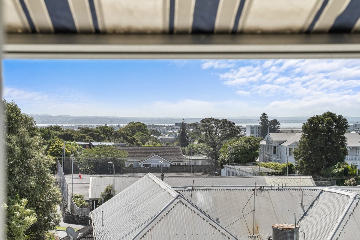 3/13 View Road, Mount Eden, Auckland - Carousel 2