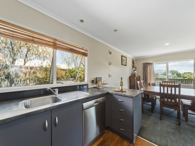 6 Ngahana Place, Turangi - Carousel 2