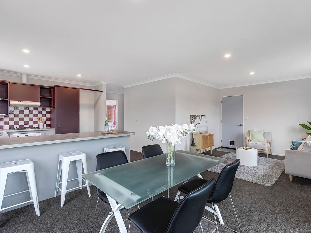 13 Pohutukawa Grove, Titahi Bay, Porirua - Carousel 2