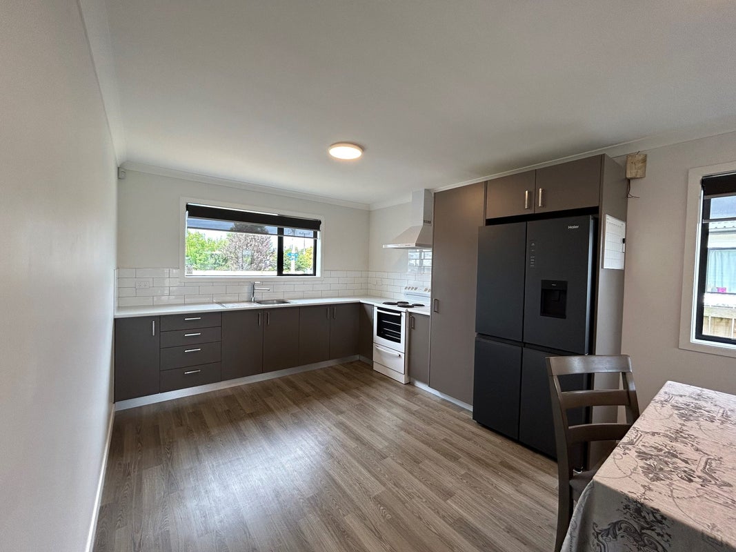82 Geddis Avenue, Maraenui, Napier - Carousel 2