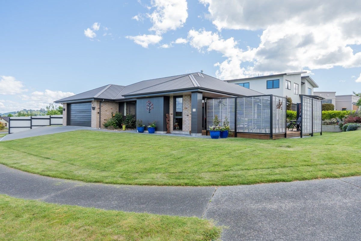 2 Punawai Place, Nukuhau, Taupo - Carousel 1