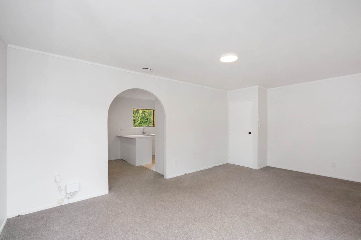 1 Waiau Street, Torbay, Auckland - Carousel 2