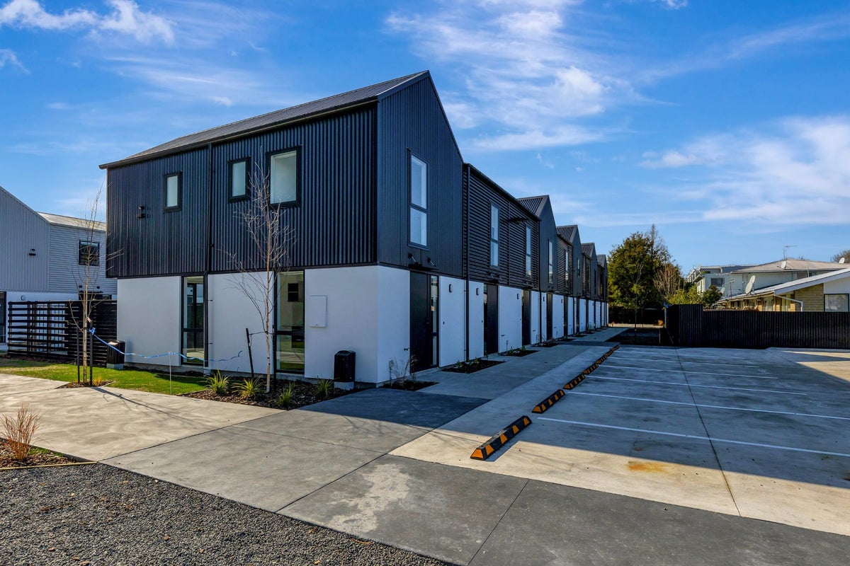 5/9 Grove Road, Addington, Christchurch - Carousel 1