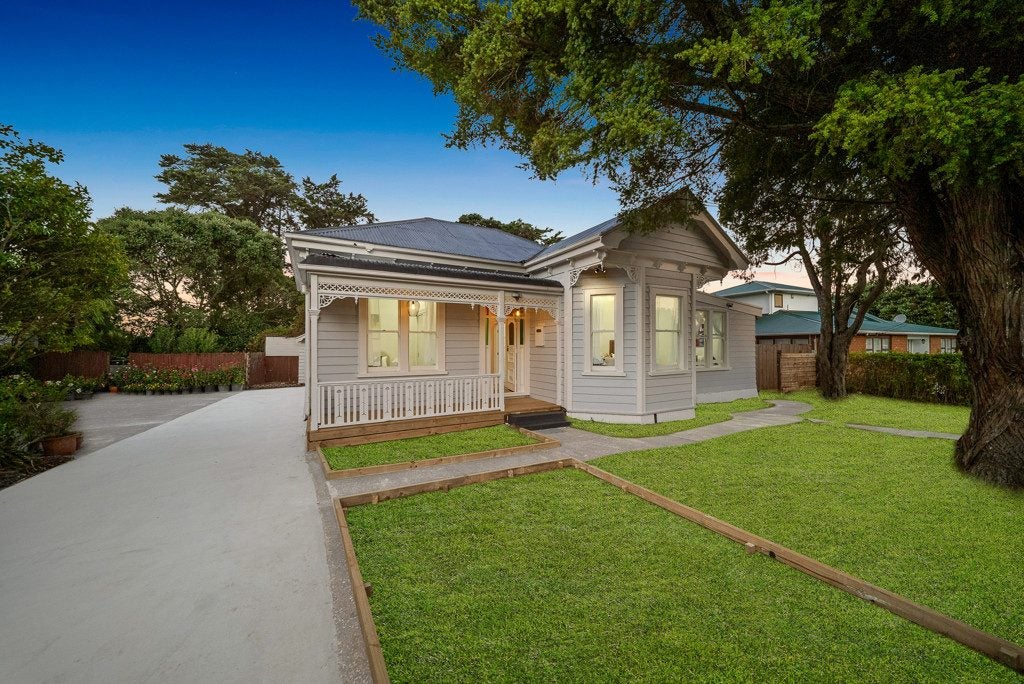 64 Tamaki Avenue, Otahuhu, Auckland - Carousel 2