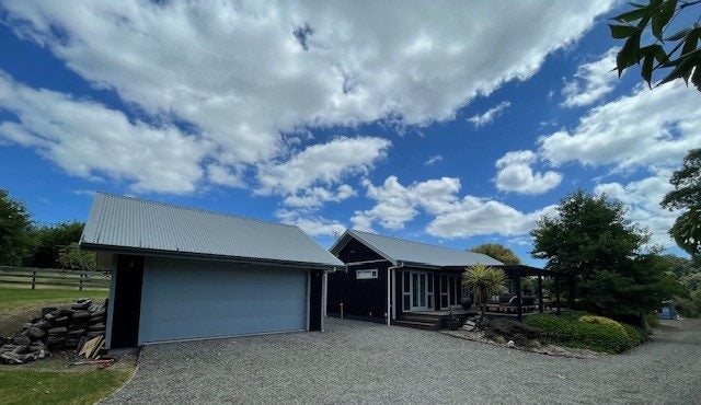 37A Hardens Lane, Paremoremo, Auckland - Carousel 1