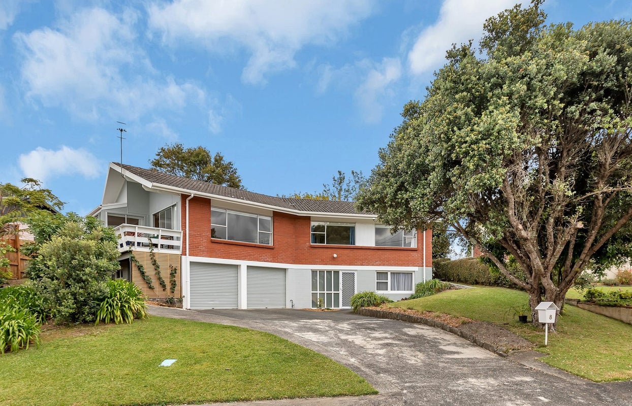 8 Sorrento Street, Onerahi, Whangarei - Carousel 1