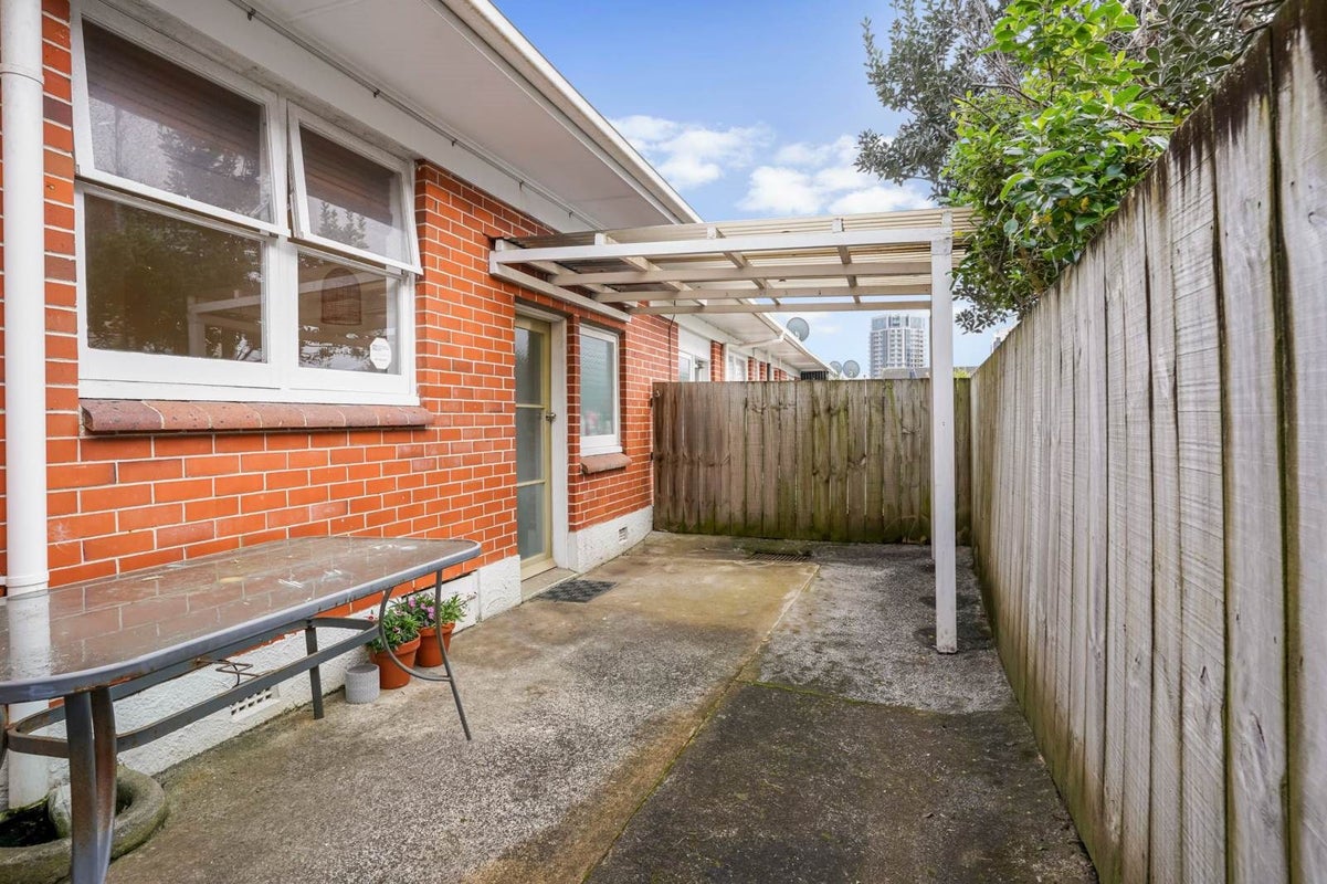 1/11 Esmonde Road, Takapuna, Auckland - Carousel 2