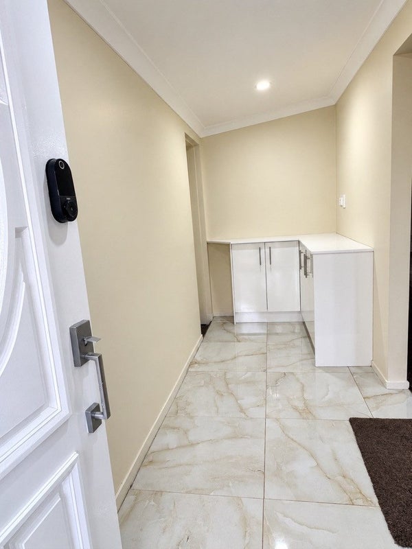 52B Norana Avenue, Favona, Auckland - Carousel 2