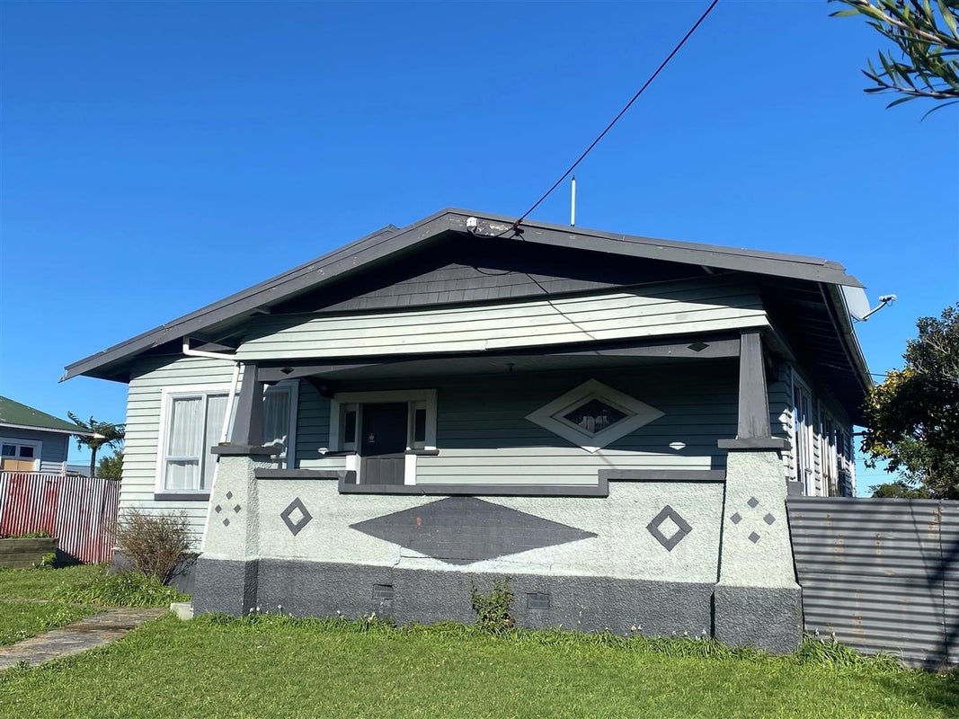 24 Peel Street, Cobden, Greymouth - Carousel 2