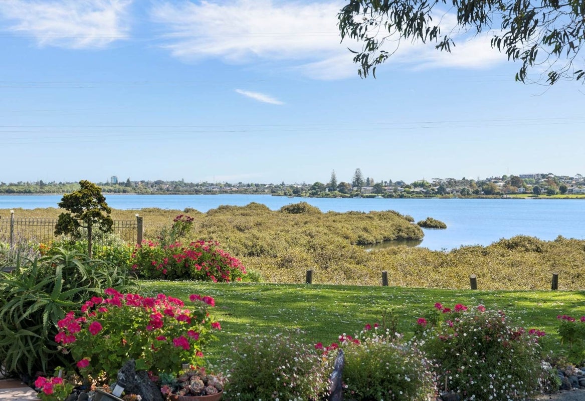 26 Mattson Road, Pakuranga, Auckland - Carousel 15