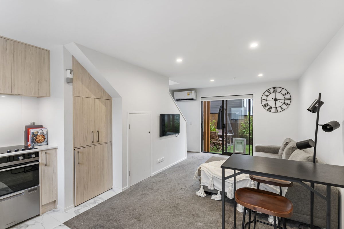 4/41 Kervil Avenue, Te Atatu Peninsula, Auckland - Carousel 1