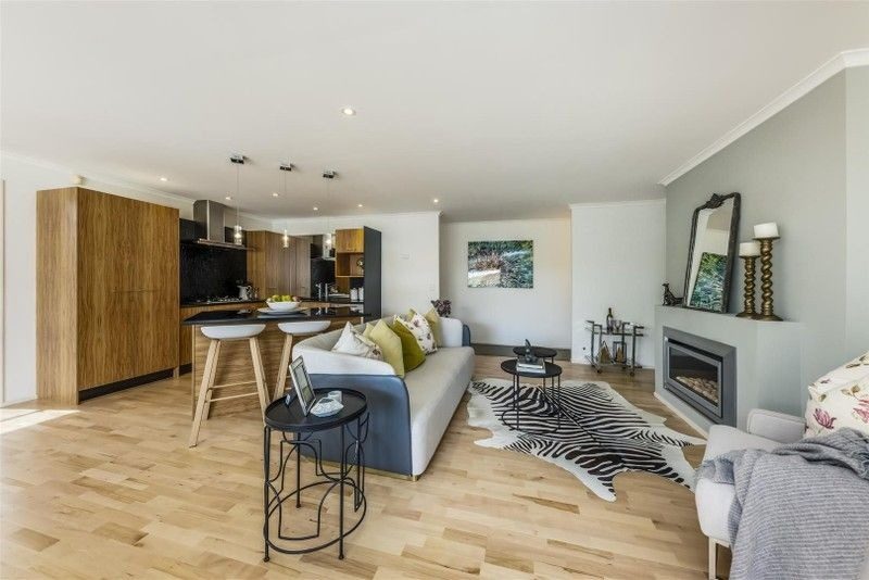 16 Karson Place, Flat Bush, Auckland - Carousel 1