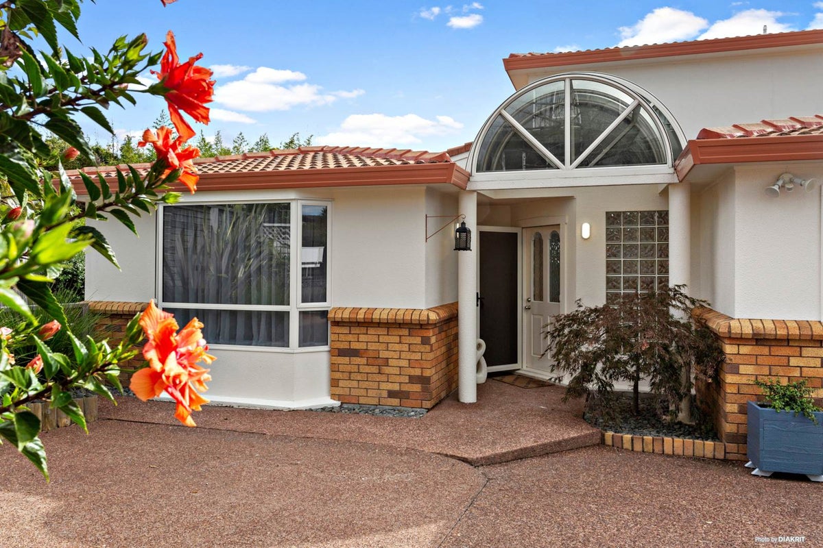 25A Arran Road, Browns Bay, Auckland - Carousel 2