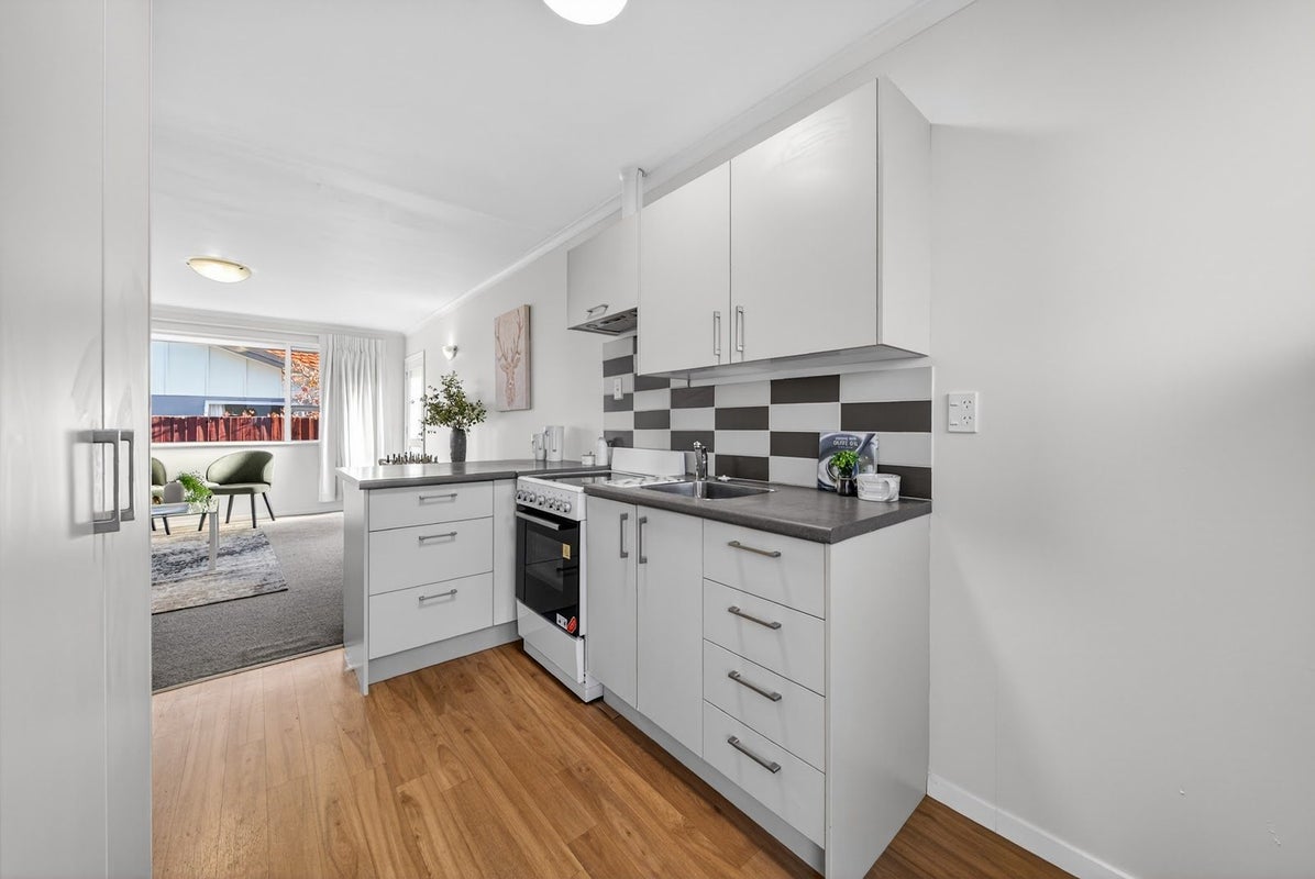 2/33 Eastling Street, Bishopdale, Christchurch - Carousel 2