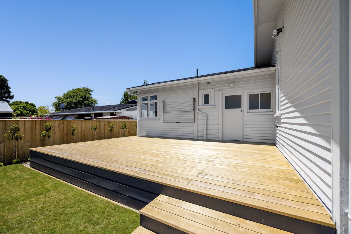 43C Ballance Street, Lower Vogeltown, New Plymouth - Carousel 1