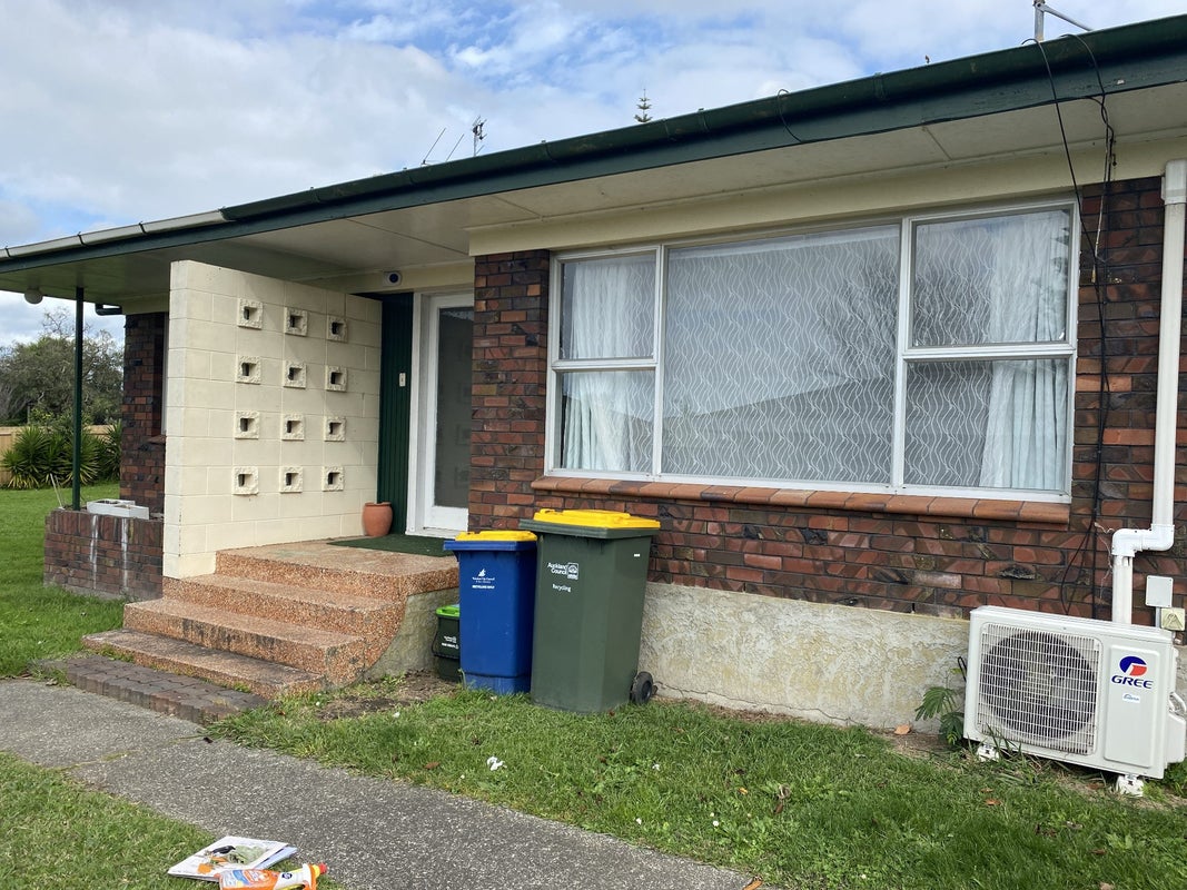 4/96 Titirangi Road, New Lynn, Auckland - Carousel 2
