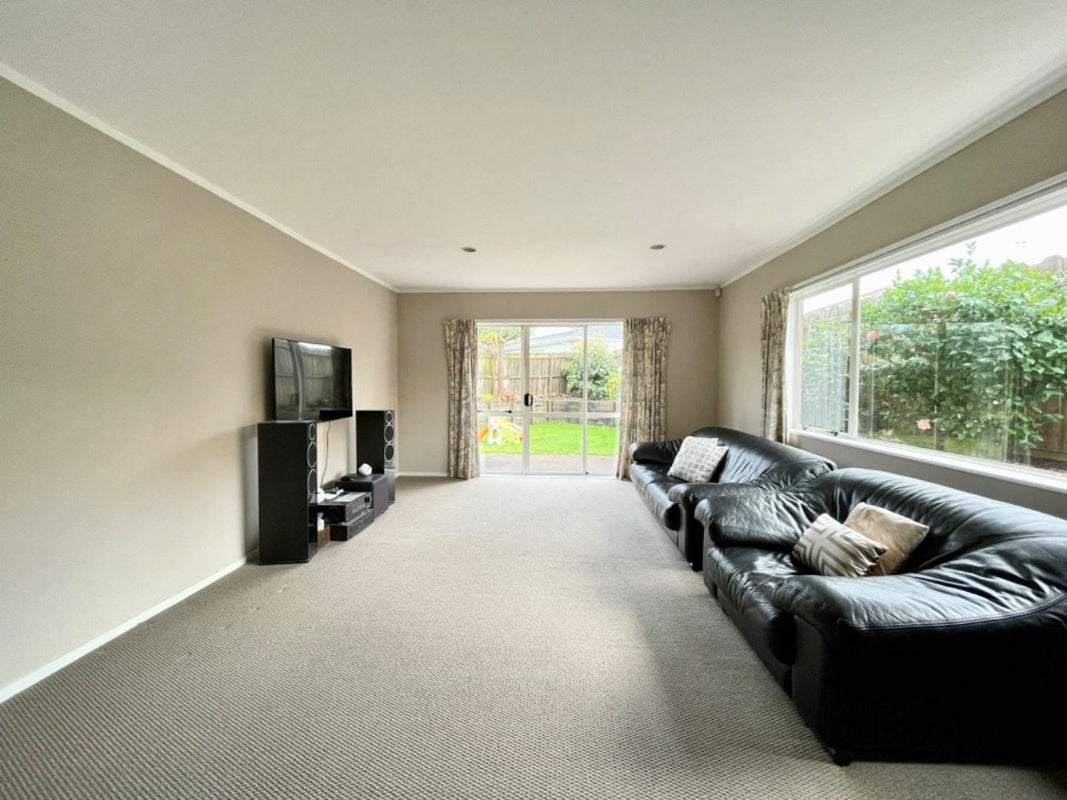3/18 Edendale Road, Somerville, Manukau - Carousel 2