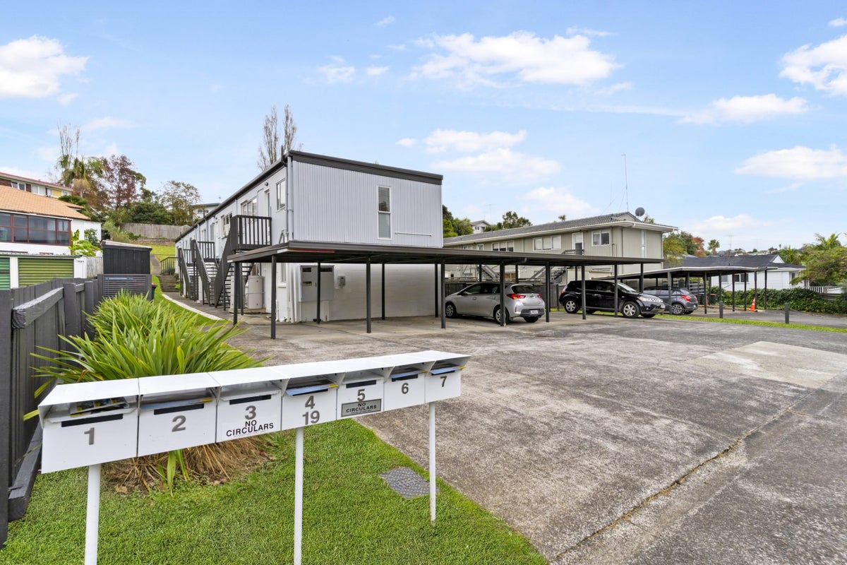 1/19 Houghton Street, Meadowbank, Auckland - Carousel 14