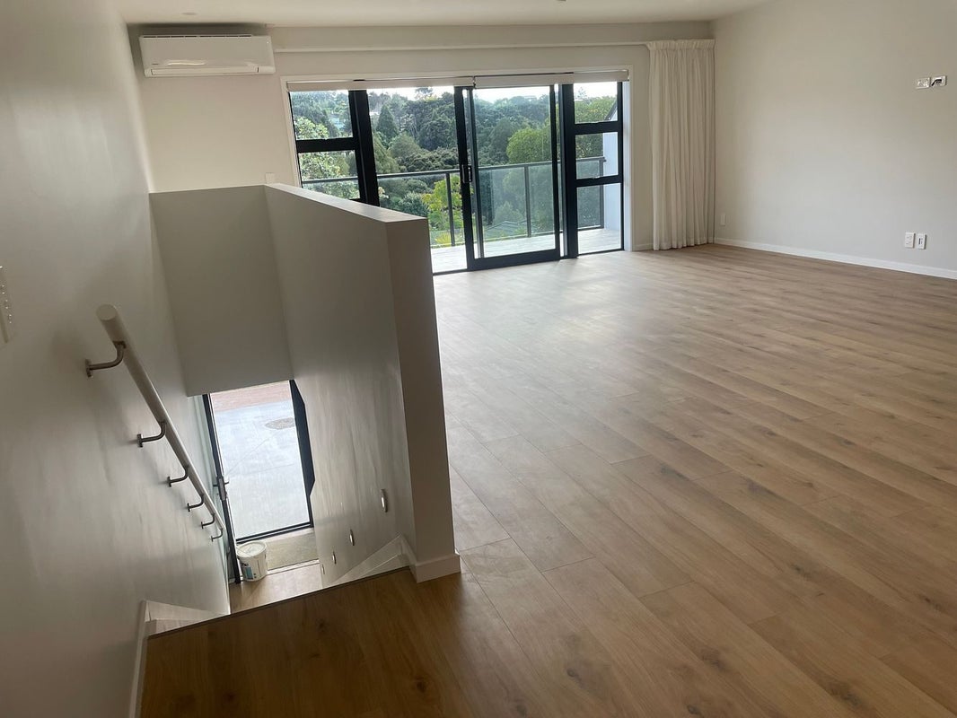 5 Dee Place, Torbay, Auckland - Carousel 2
