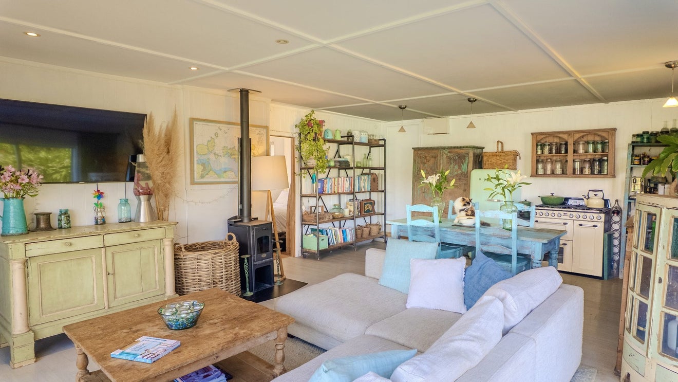 40 Albert Crescent, Ostend, Waiheke Island - Carousel 2