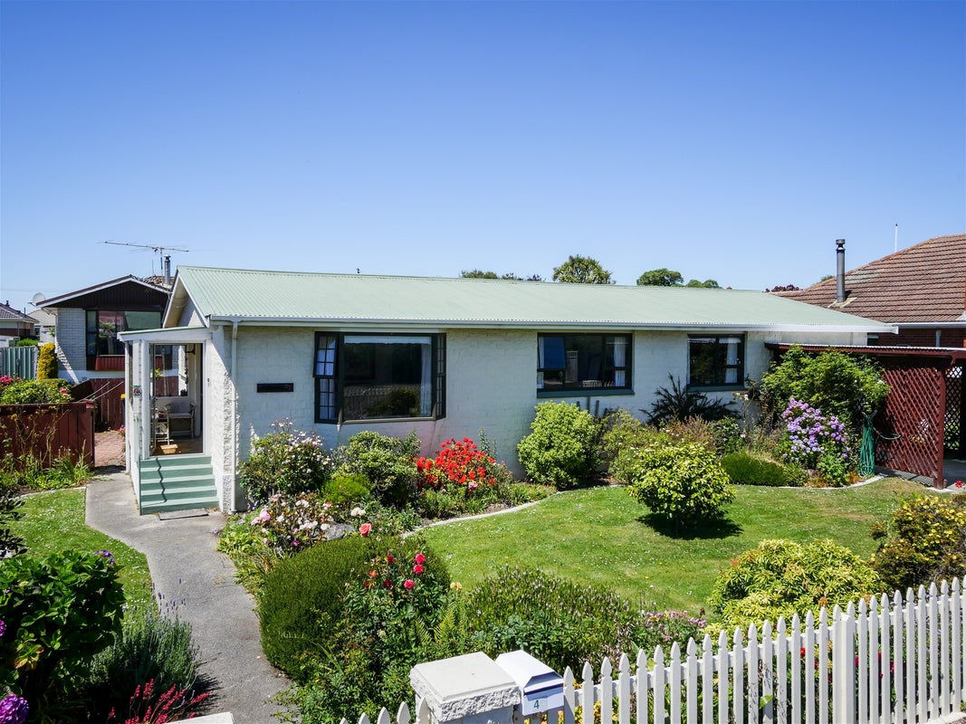 46 Oakland Street, Andersons Bay, Dunedin - Carousel 1