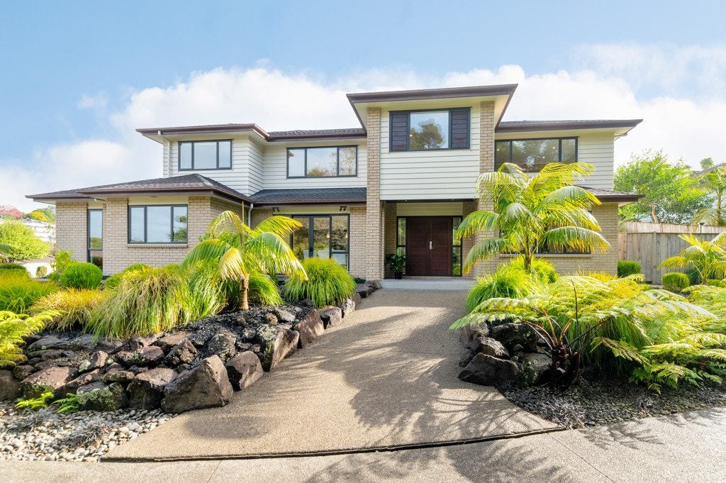 28 Hornbill Drive, Fairview Heights, Auckland - Carousel 1