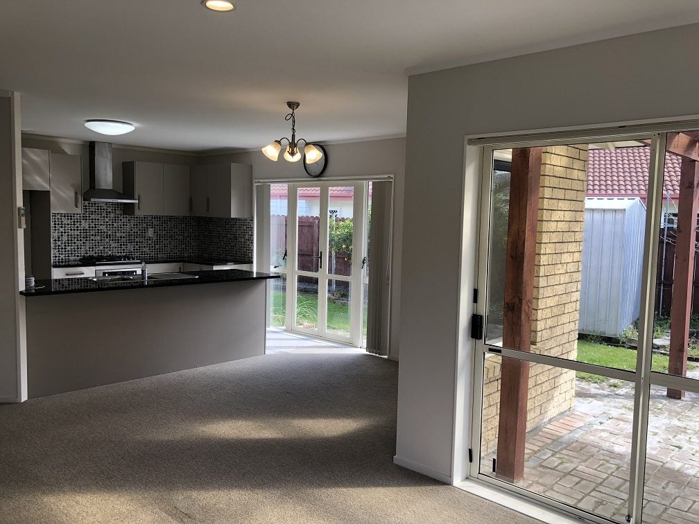 27 Sheriff Place, Randwick Park, Auckland - Carousel 2