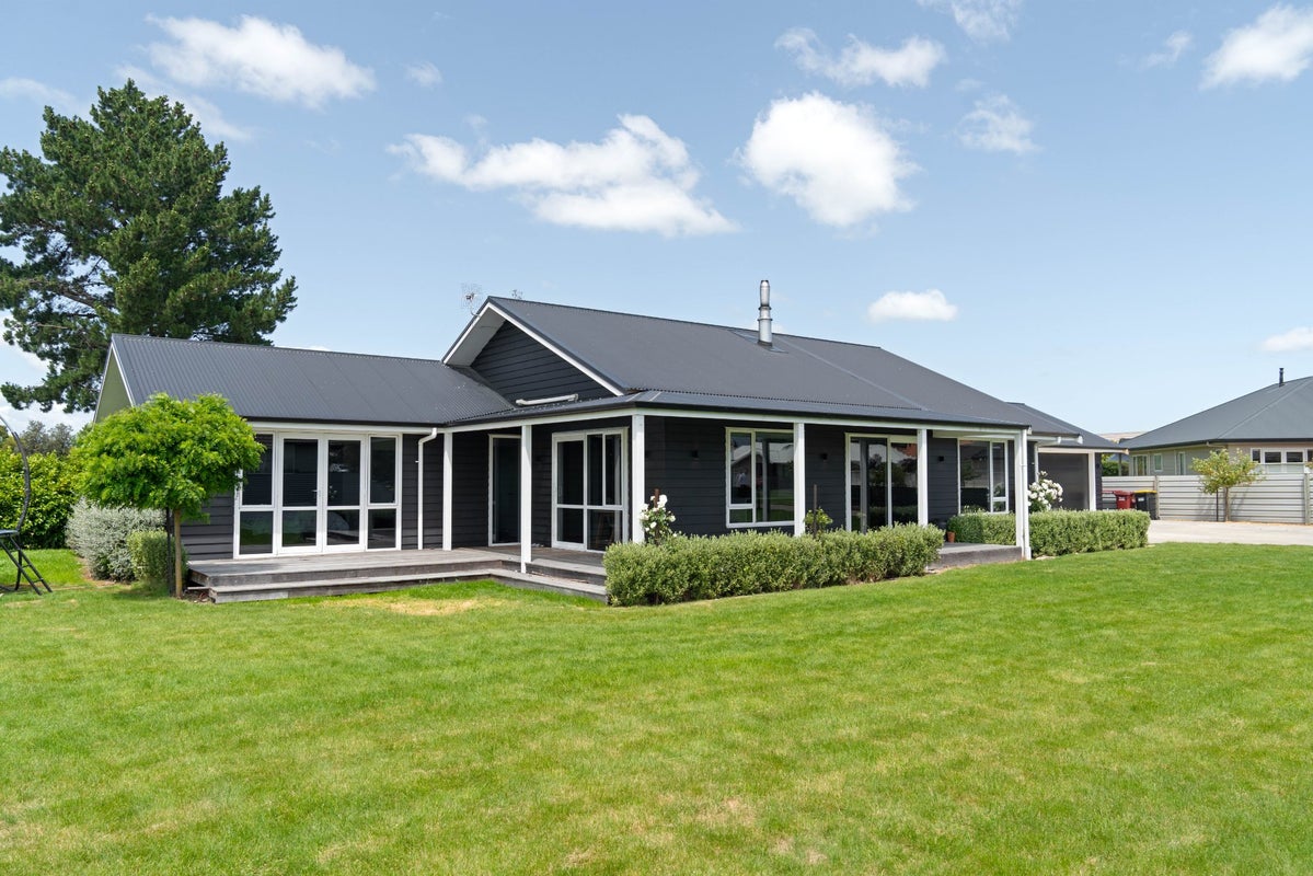 13 Mervyn Brown Place, Solway, Masterton - Carousel 2