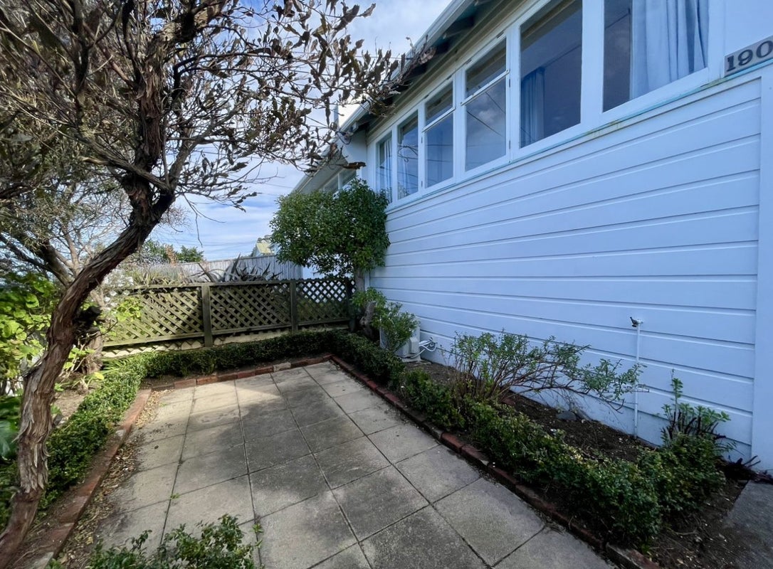 190 Sutherland Road, Lyall Bay, Wellington - Carousel 2