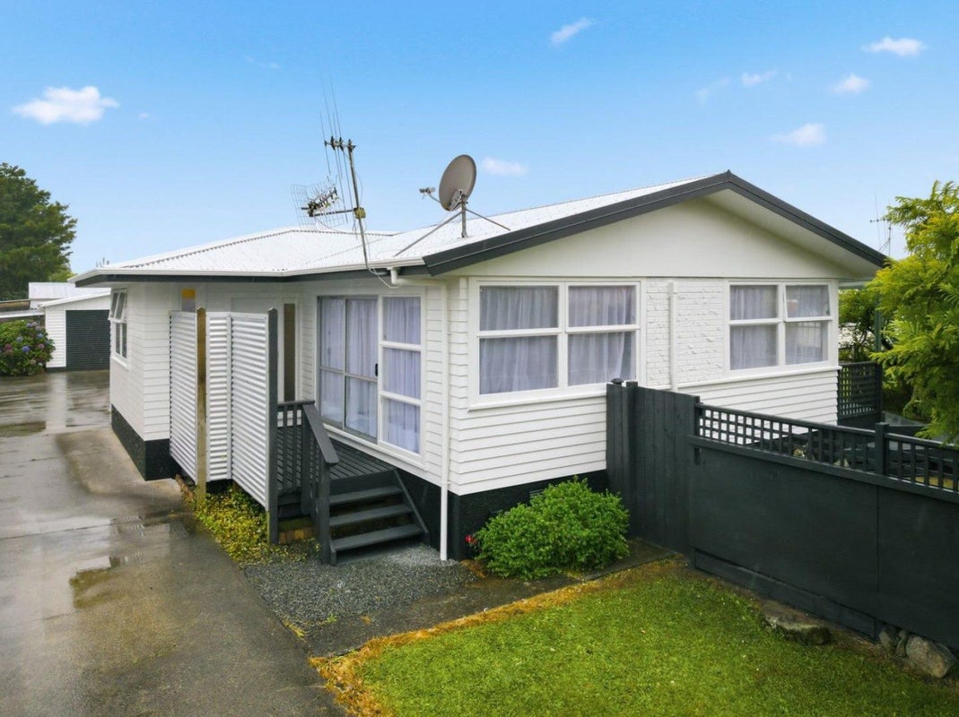 23 Beazley Crescent, Tikipunga, Whangarei - Carousel 1