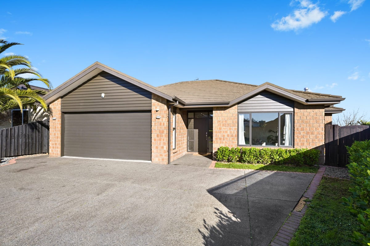 8 Ashwick Terrace, Huntington, Hamilton - Carousel 1