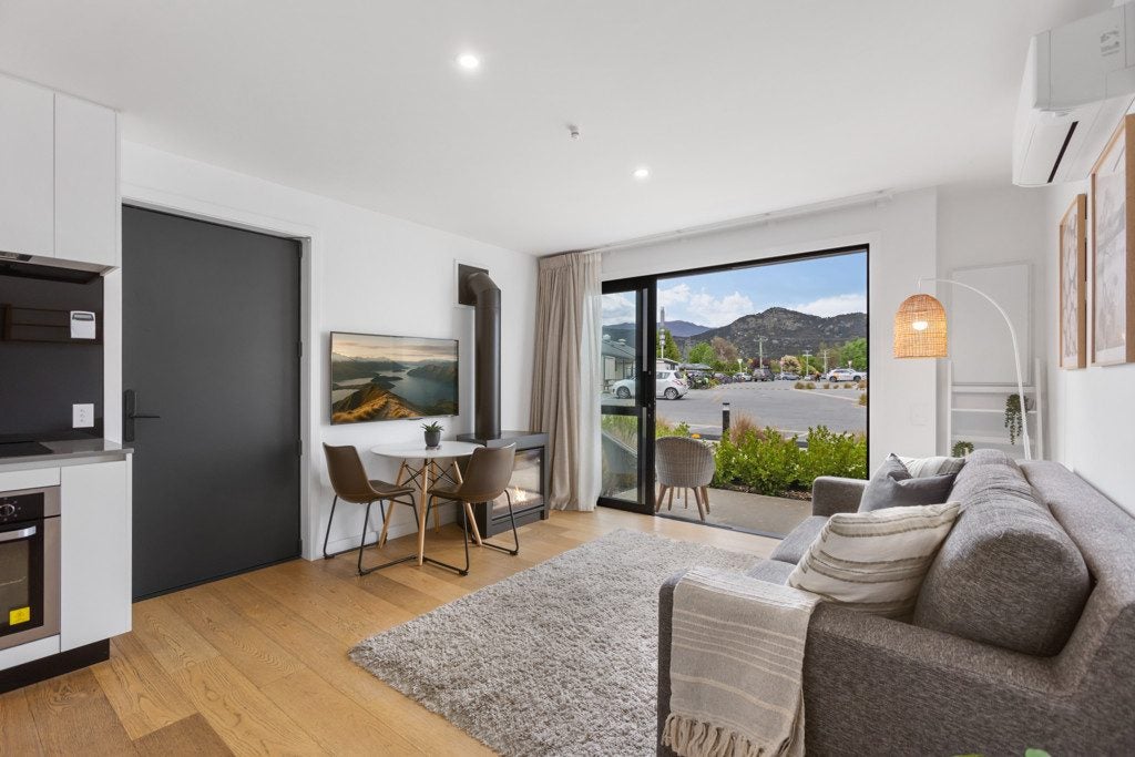 17C Kidds Way, Albert Town, Wānaka - Carousel 1