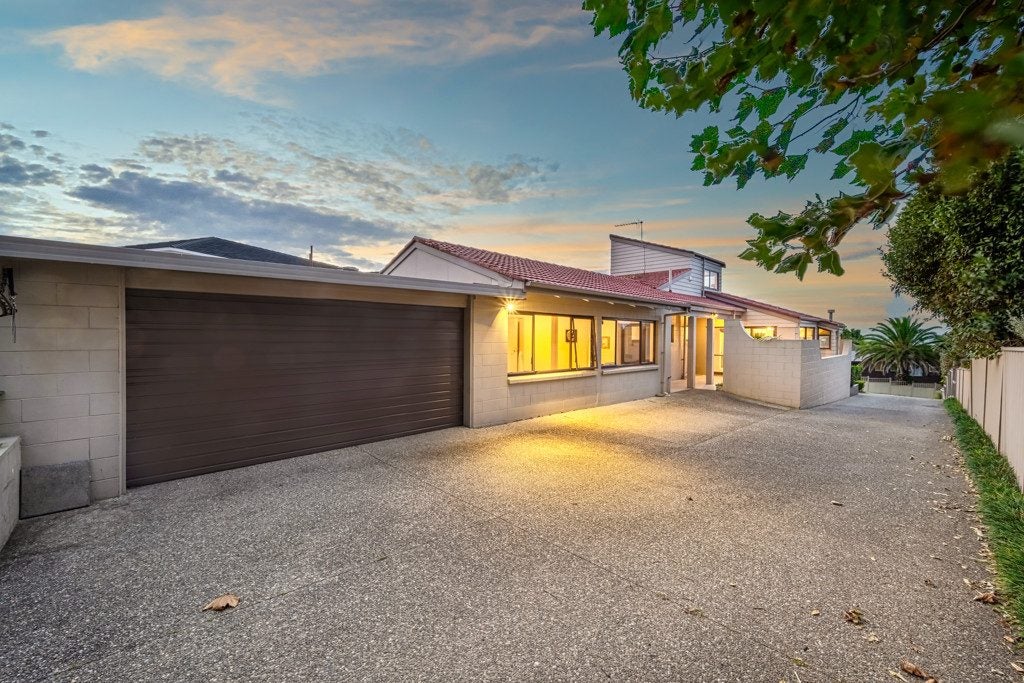 11 Paykel Avenue, Farm Cove, Auckland - Carousel 2