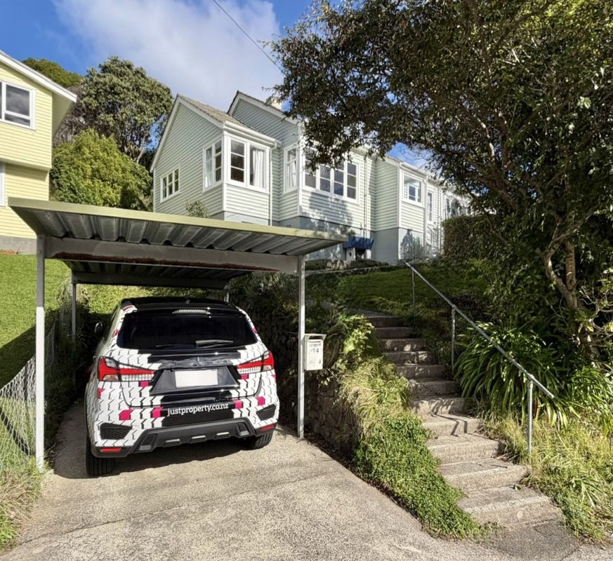 14 Warwick Street, Wilton, Wellington - Carousel 1
