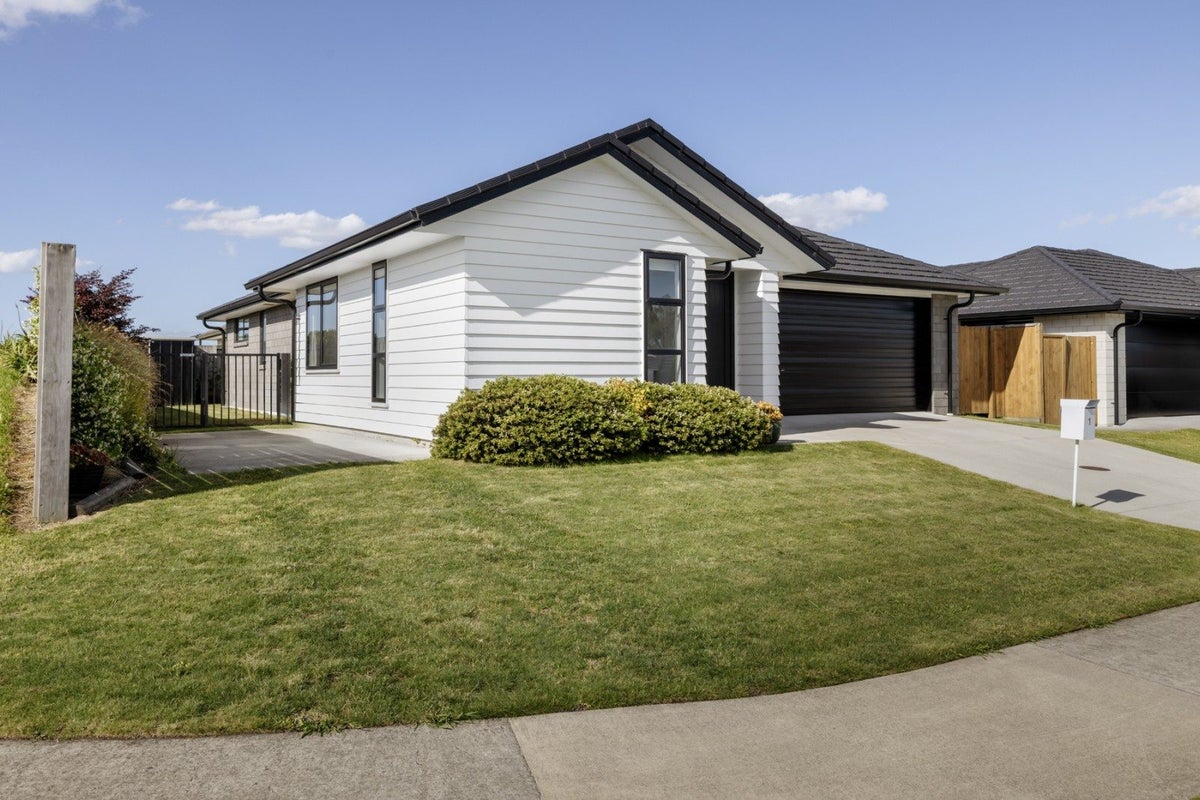 1 Mary Place, Pyes Pa, Tauranga - Carousel 16