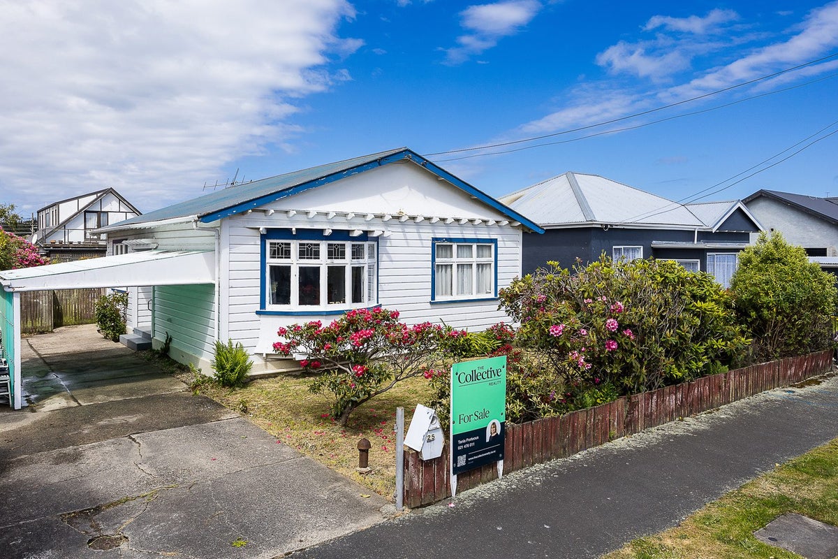 25 Normanby Street, Saint Kilda, Dunedin - Carousel 2