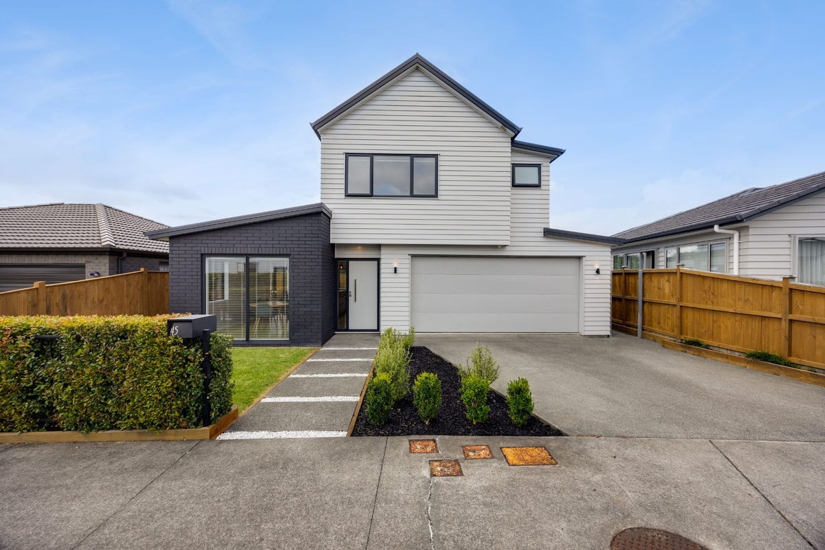 45 Makete Crescent, Hobsonville, Auckland - Carousel 1