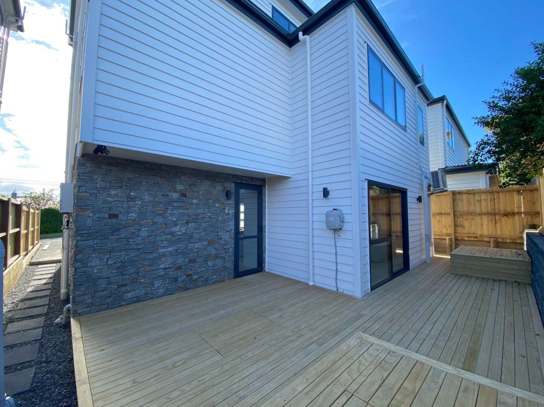1B Letterkenny Place, Blockhouse Bay, Auckland - Carousel 27
