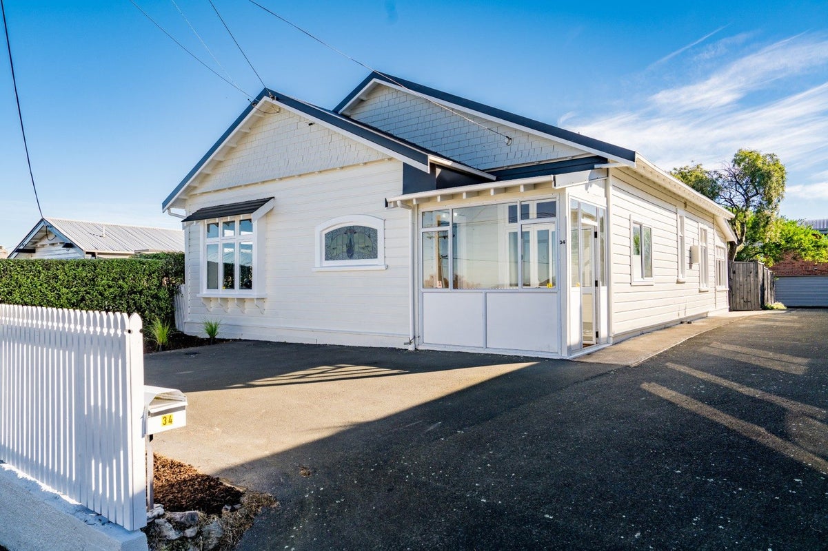 34 Kenmure Road, Belleknowes, Dunedin - Carousel 1