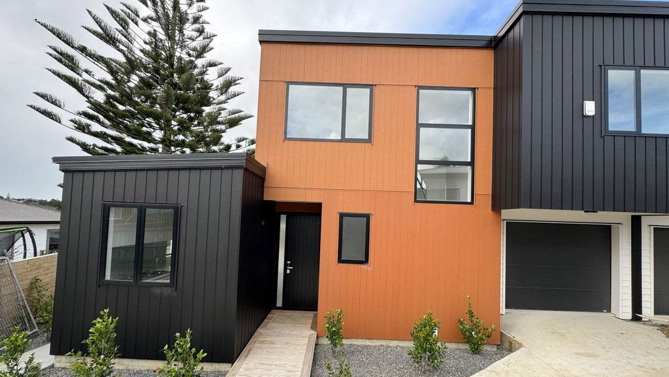 9A Aplin Place, Birkdale, Auckland - Carousel 1